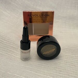 Revolution Flawless Foils in Retreat